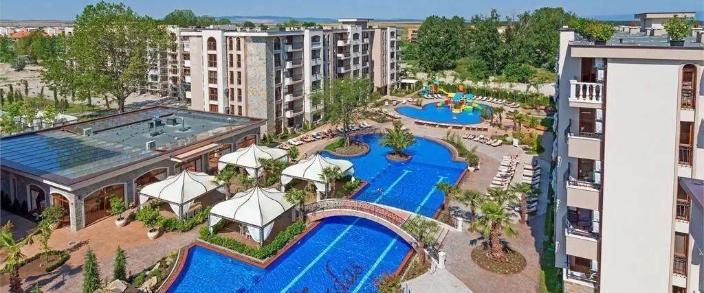 teren hotelu, basen