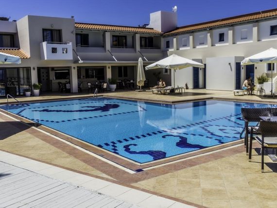 teren hotelu, basen