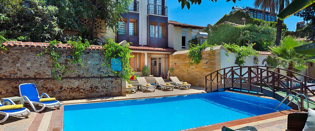 obiekt, teren hotelu, basen