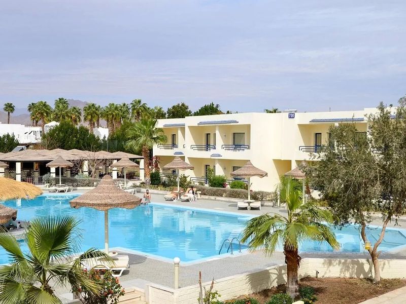 Cataract Resort