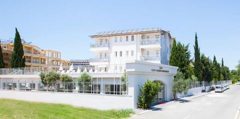 obiekt, budynek główny