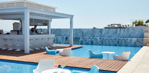 basen, pool bar