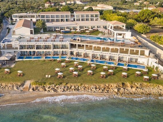 budynek główny, teren hotelu, plaża