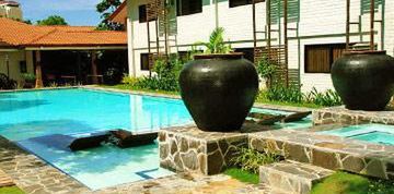 obiekt, teren hotelu, basen