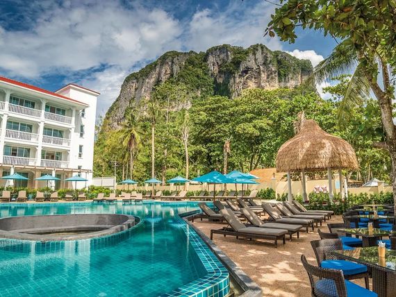 teren hotelu, basen