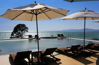 Centara Grand Phratamnak Resort Pattaya