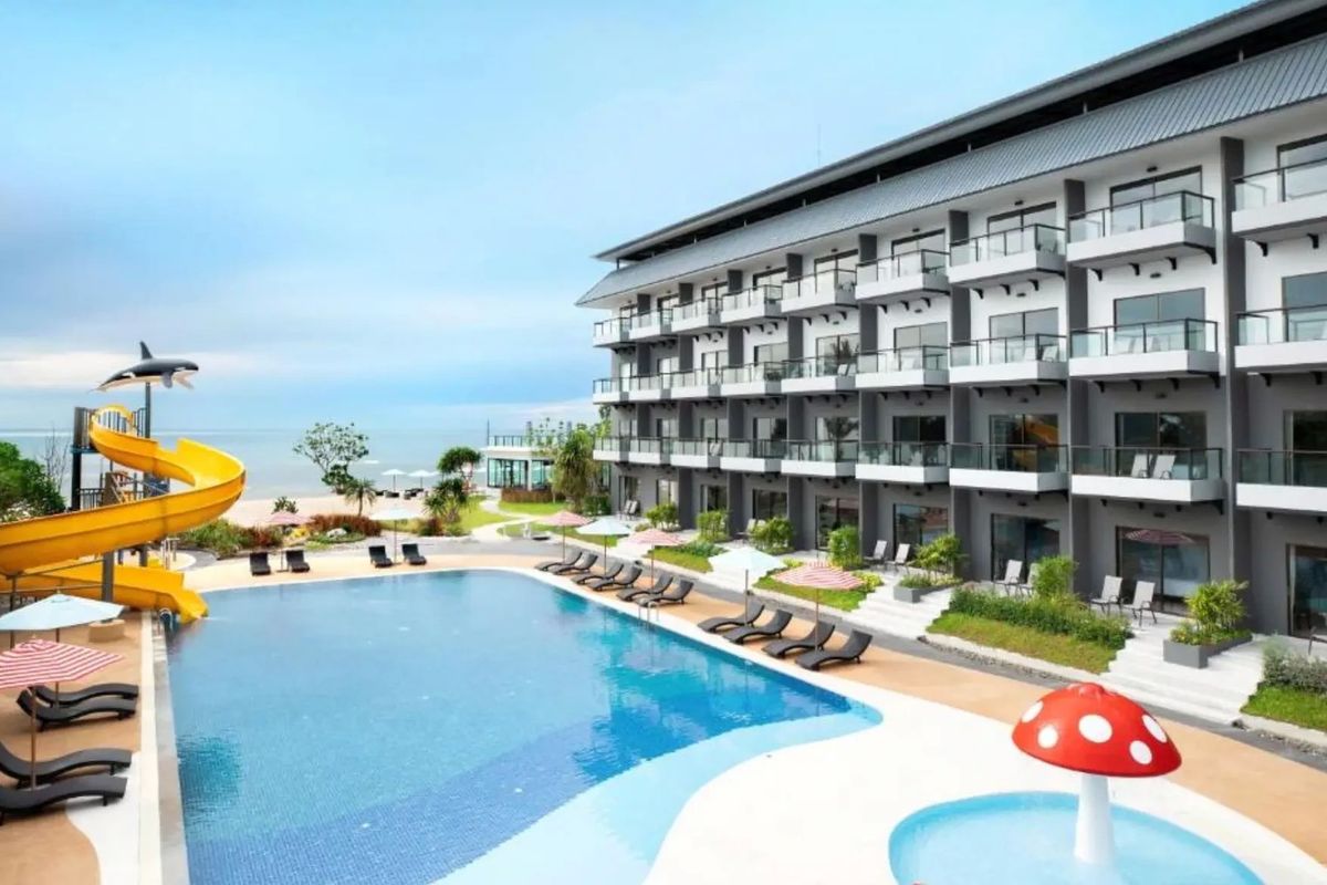 teren hotelu, basen