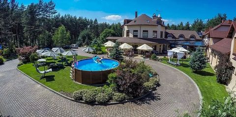 basen, teren hotelu, obiekt