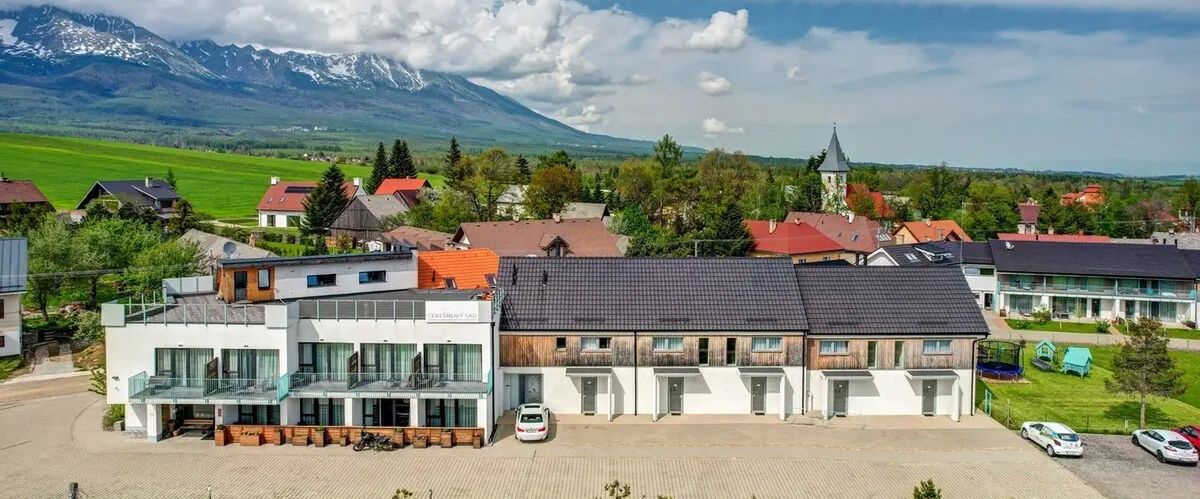 teren hotelu, obiekt