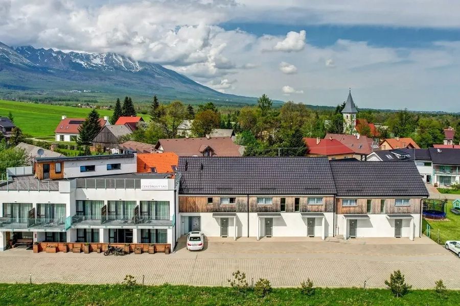 teren hotelu, obiekt