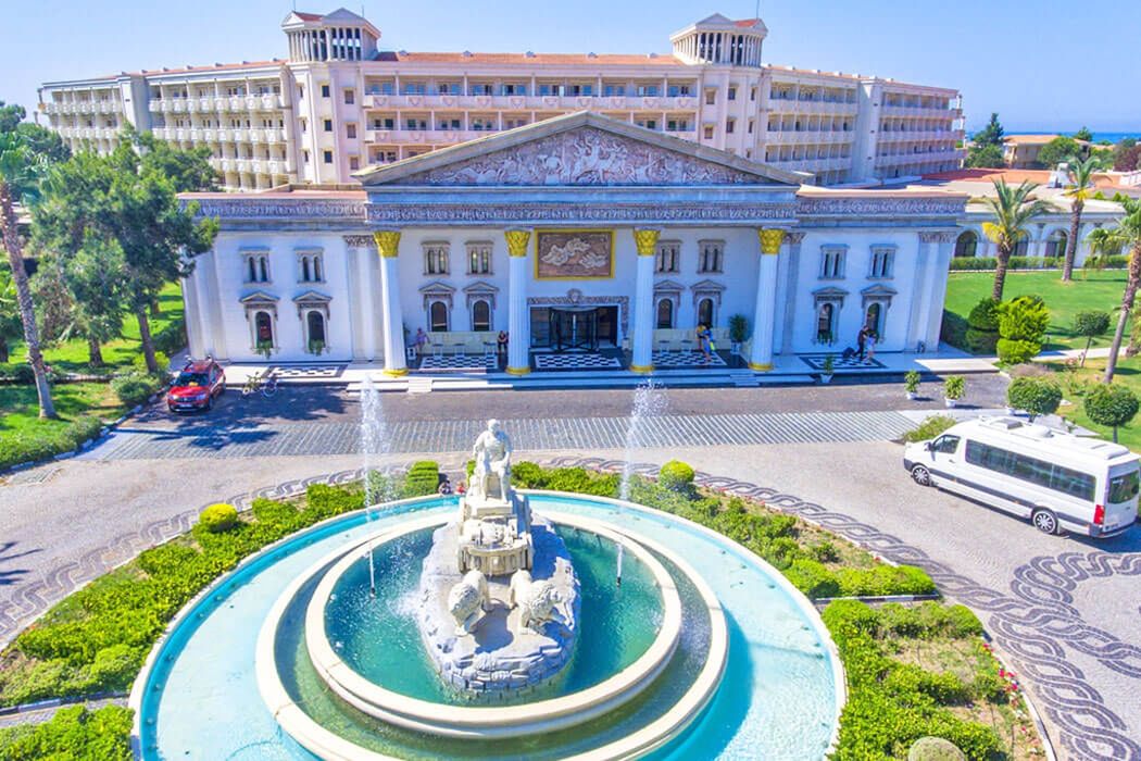 obiekt, teren hotelu