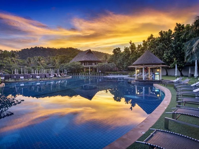 Cha-Da Beach Resort & Spa