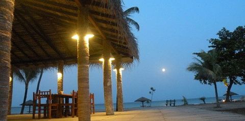 teren hotelu, beach bar, plaża