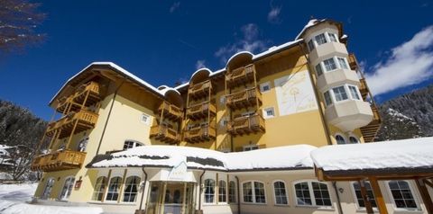 obiekt, budynek główny, teren hotelu