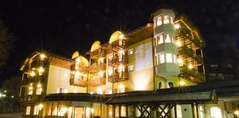 obiekt, budynek główny, teren hotelu