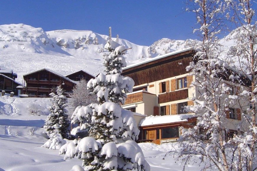 budynek główny, teren hotelu