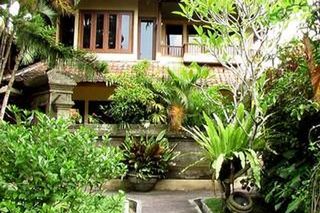 obiekt, teren hotelu