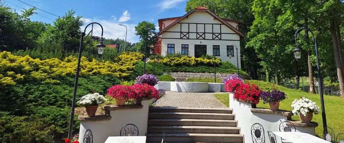 teren hotelu, obiekt