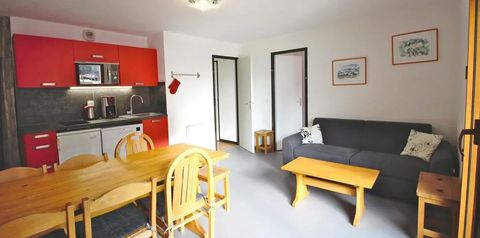 pokój, kuchnia / aneks kuchenny