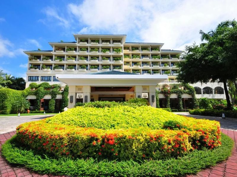 Palm Beach Resort & Spa Sanya