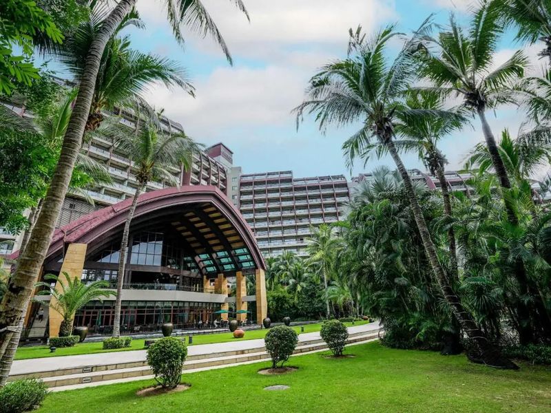 Pullman Ocean View Sanya Bay Resort & Spa