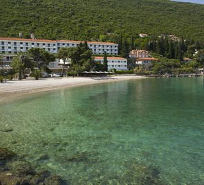 Adriatiq Faraon (Trpanj)
