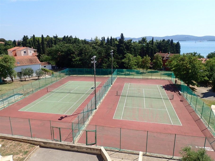 sport i rekreacja, korty tenisowe