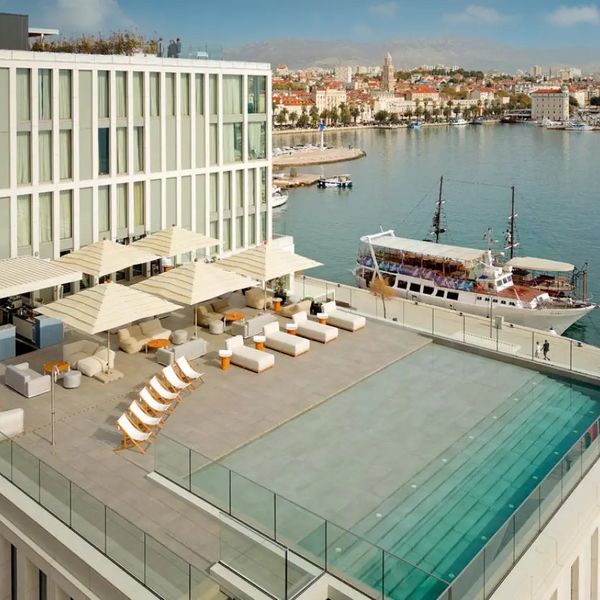 Ambasador(Split)
