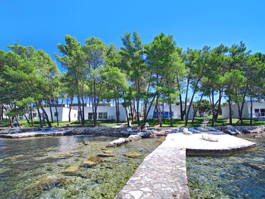 obiekt, teren hotelu