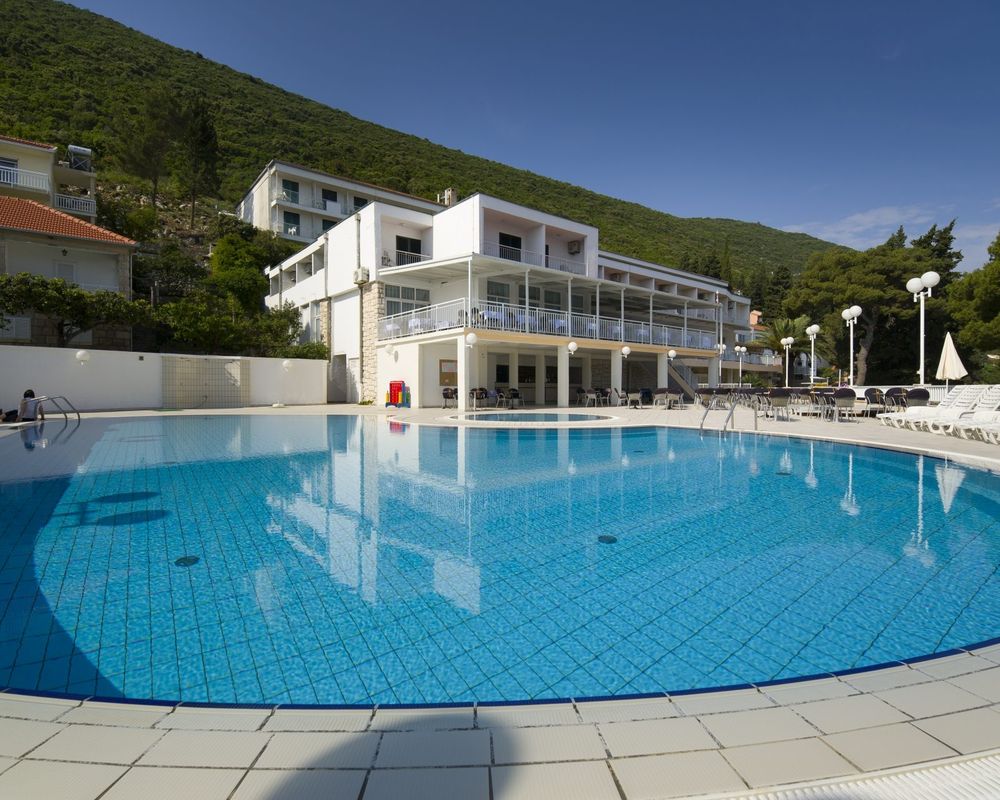 Faraon (Trpanj)