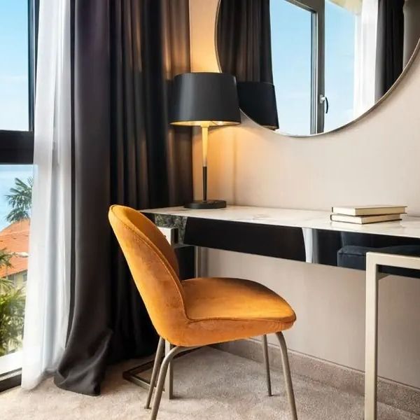 Grand Hotel Adriatic I