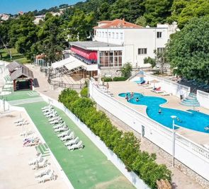 Hotel Val (ex. Jadran)