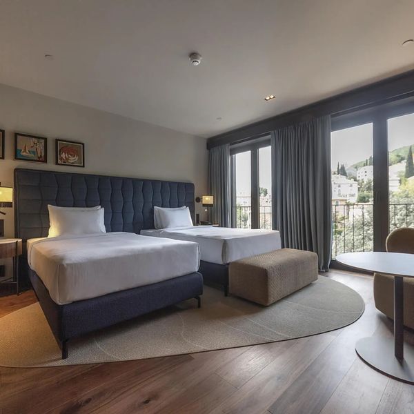 Keight, Curio Collection by Hilton