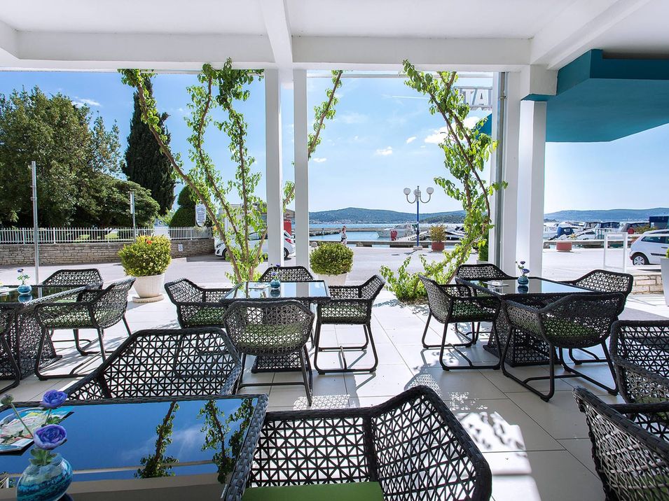 teren hotelu, restauracja