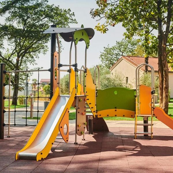Laguna Park Village