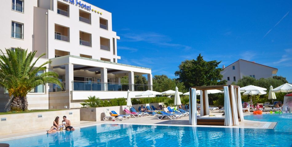 teren hotelu, basen