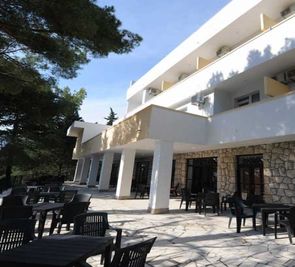 Oaza (Gradac)