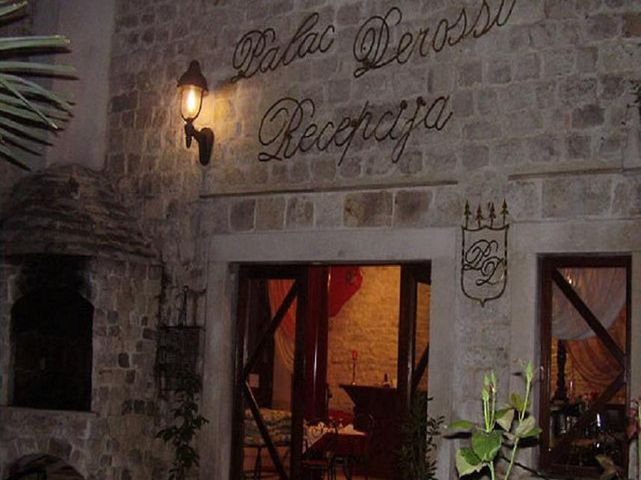 Palace Derossi