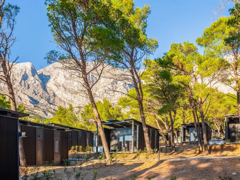 Pinadria Camping Resort (Baska Voda)