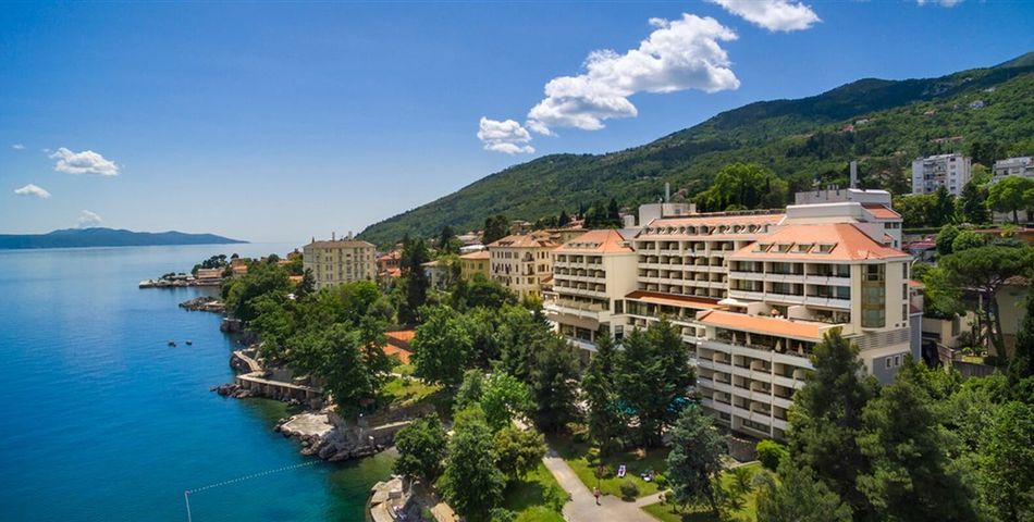 obiekt, budynek główny, teren hotelu