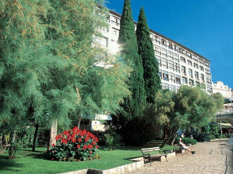 obiekt, teren hotelu