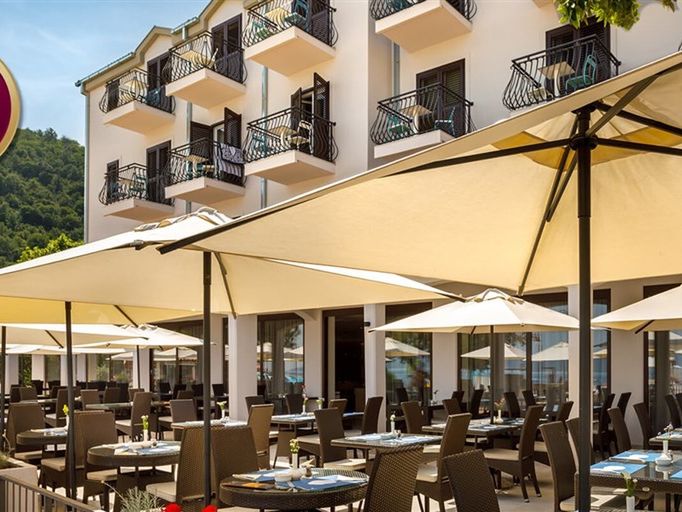 teren hotelu, restauracja