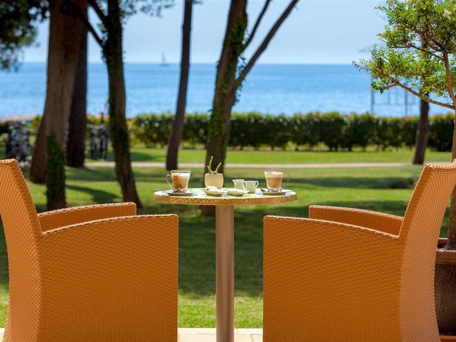 teren hotelu, restauracja
