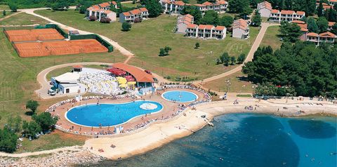 teren hotelu, basen, plaża