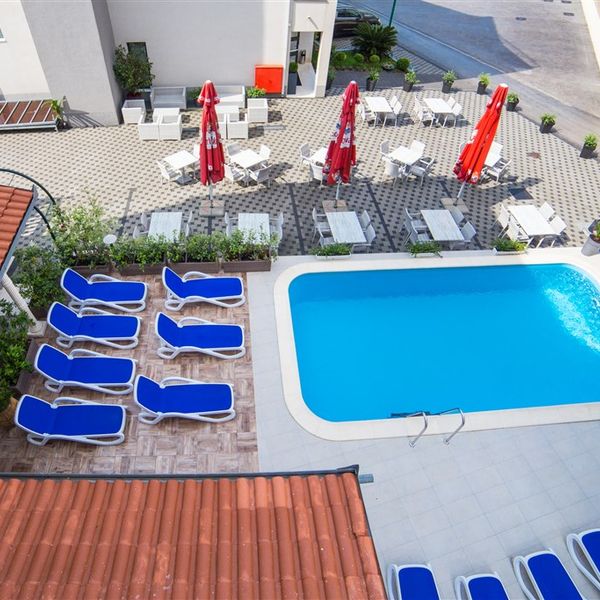 Holiday Resort Antonija - Apartamenty Triton