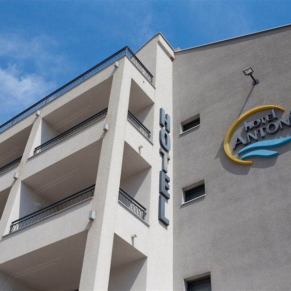 Holiday Resort Antonija - Apartamenty Triton