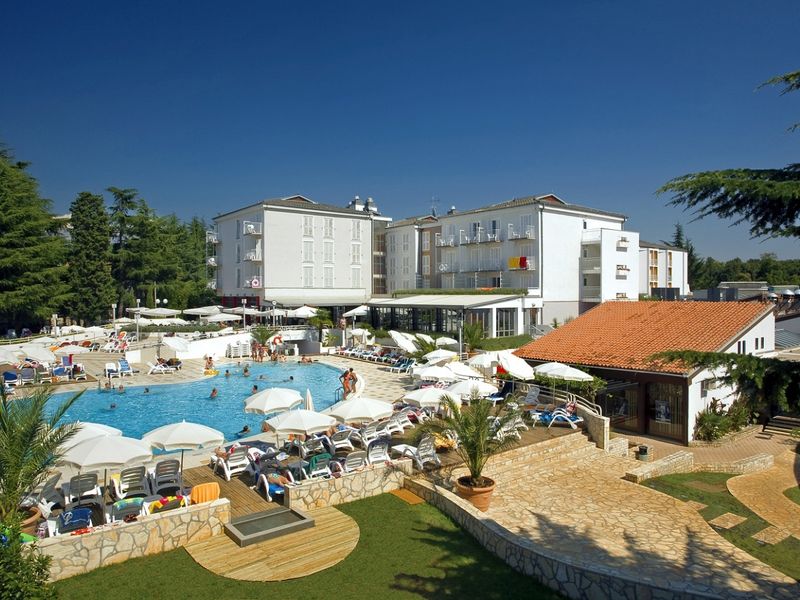 Valamar Pinia &amp; Residence 3*