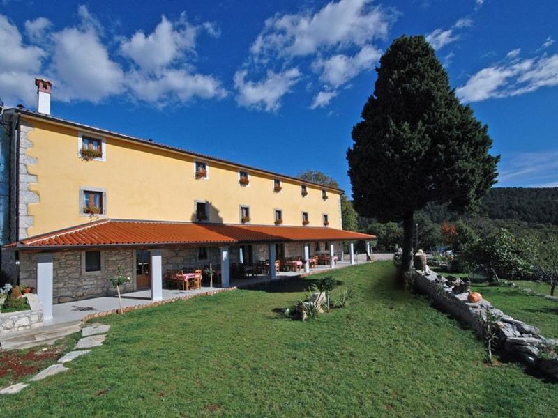 Villa Calussovo 4*