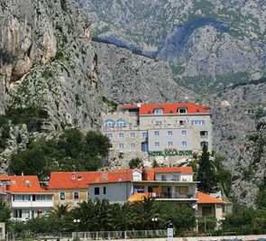 Villa Dvor