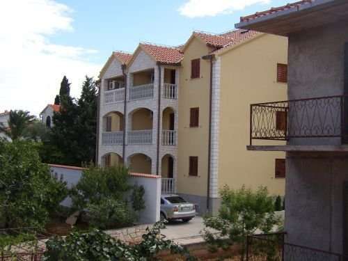 Villa Kata 3*